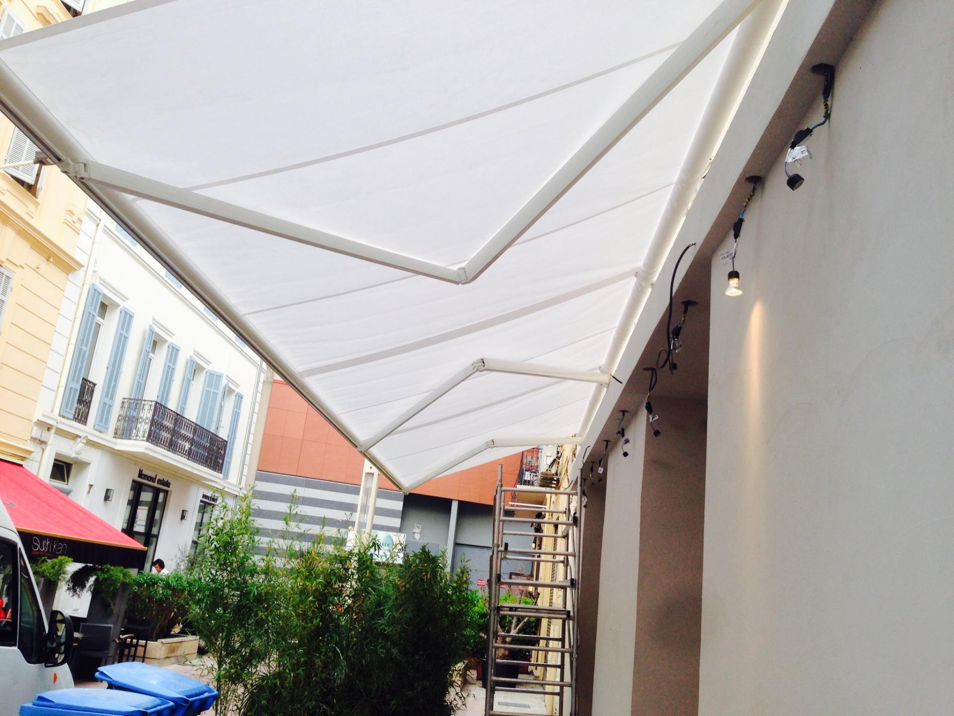 store exterieur somfy